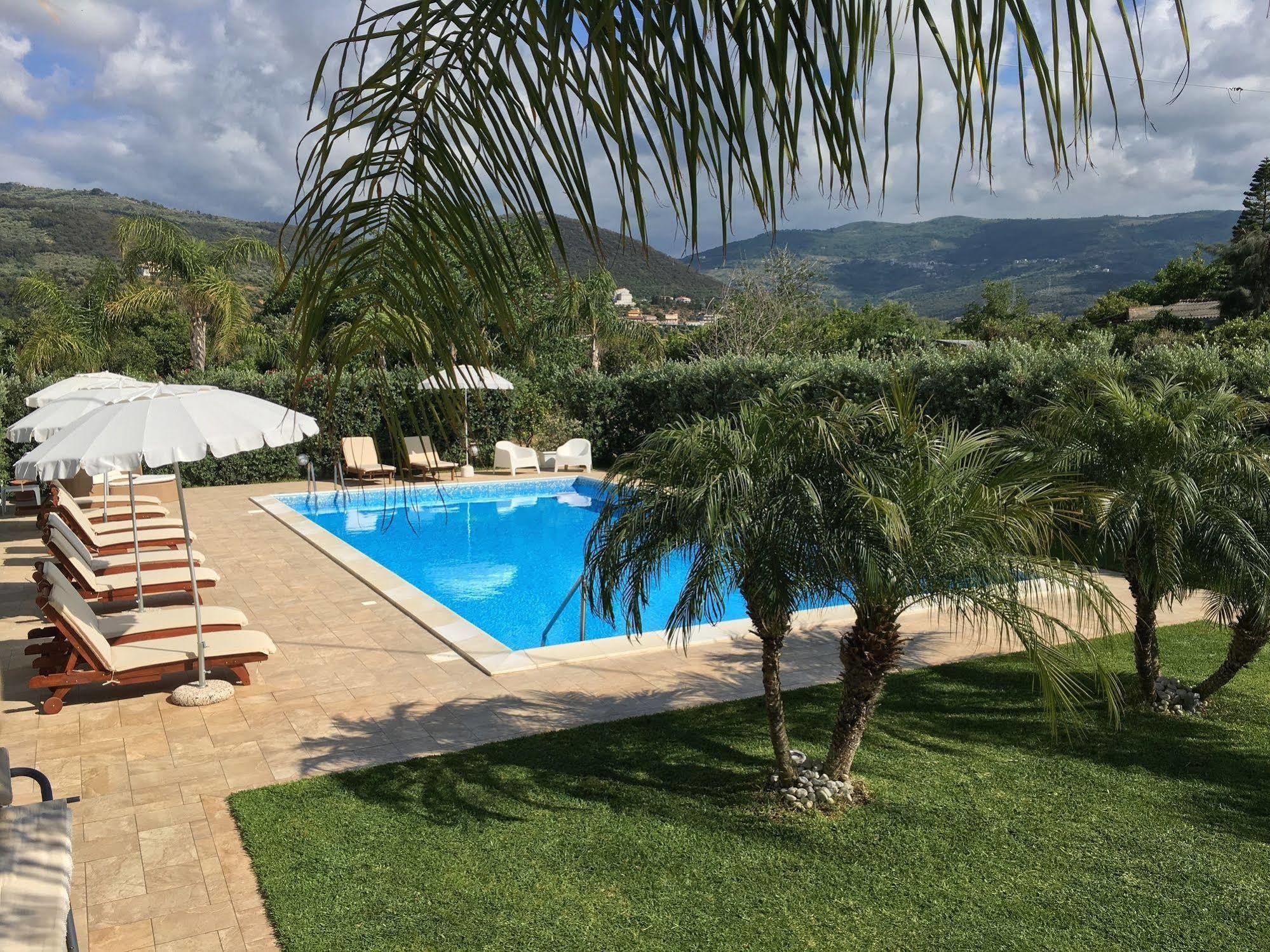 B&B Il Girasole Capo d'Orlando Exterior photo